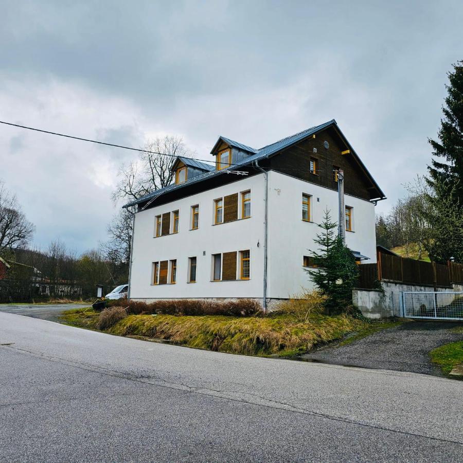 Apartman Na Sjezdovce Sedloňov Buitenkant foto